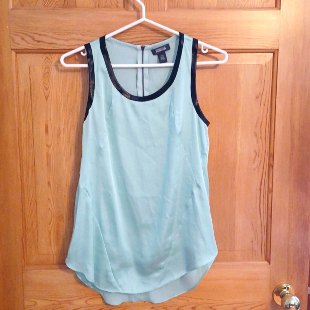 Kenneth Cole Reaction Tank